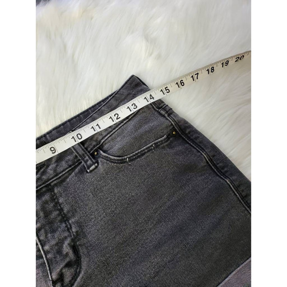 BDG‎ Womens Jean Shorts Black Cuffed Pockets Denim 4 - Picture 3 of 5